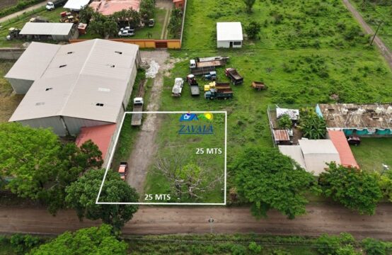 Terreno totalmente comercial, ubicado a orilla de la calle que conduce hacia la Universidad Pedagógica Nacional